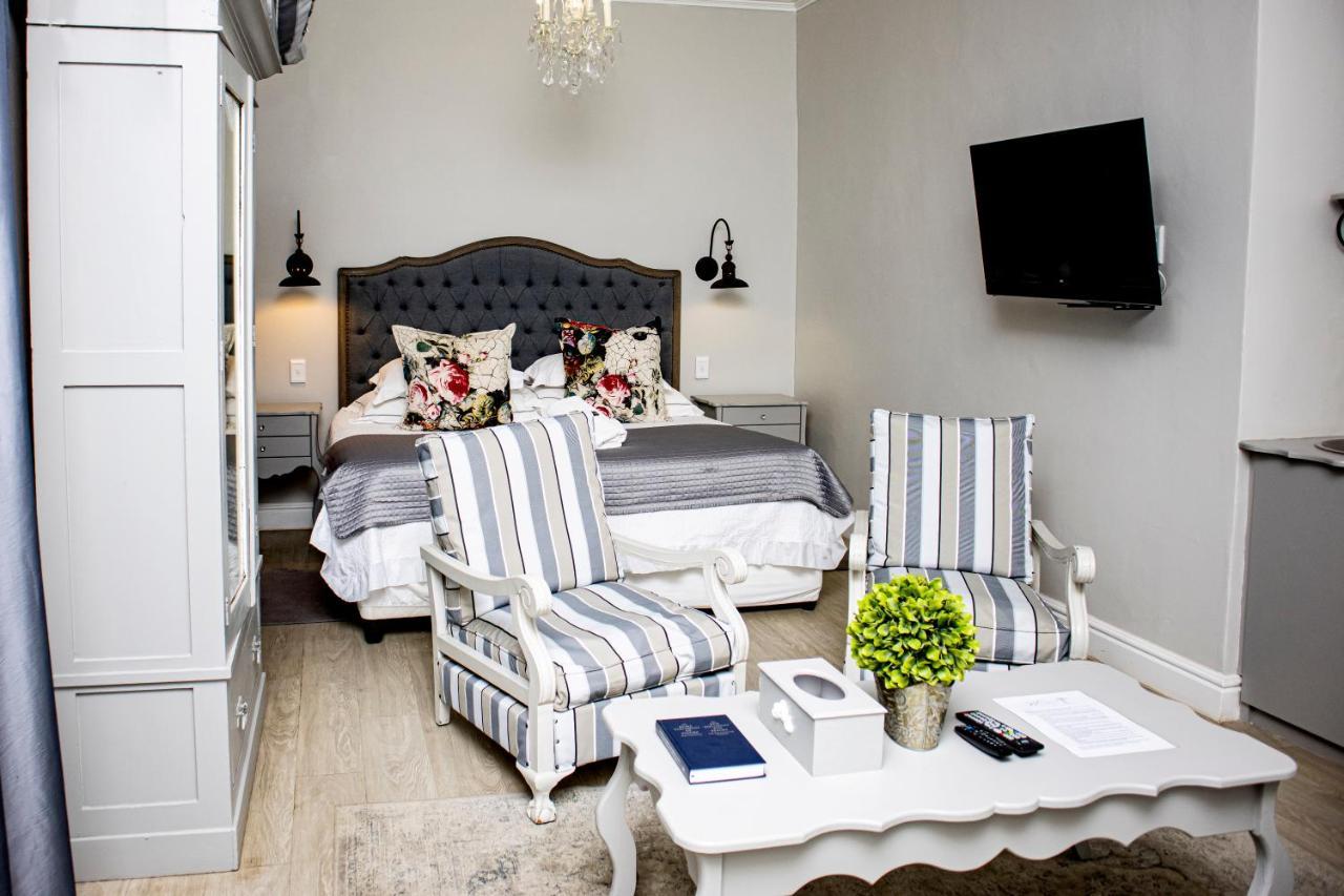French Karoo Guesthouse Beaufort West Ngoại thất bức ảnh