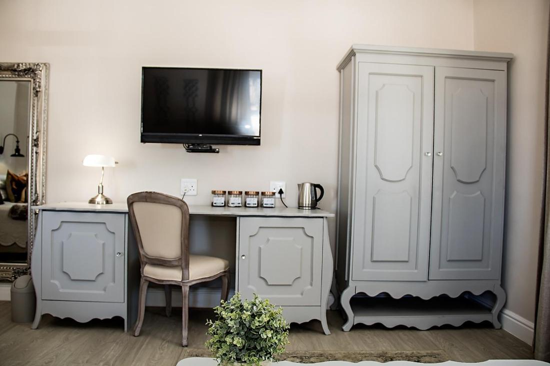 French Karoo Guesthouse Beaufort West Ngoại thất bức ảnh