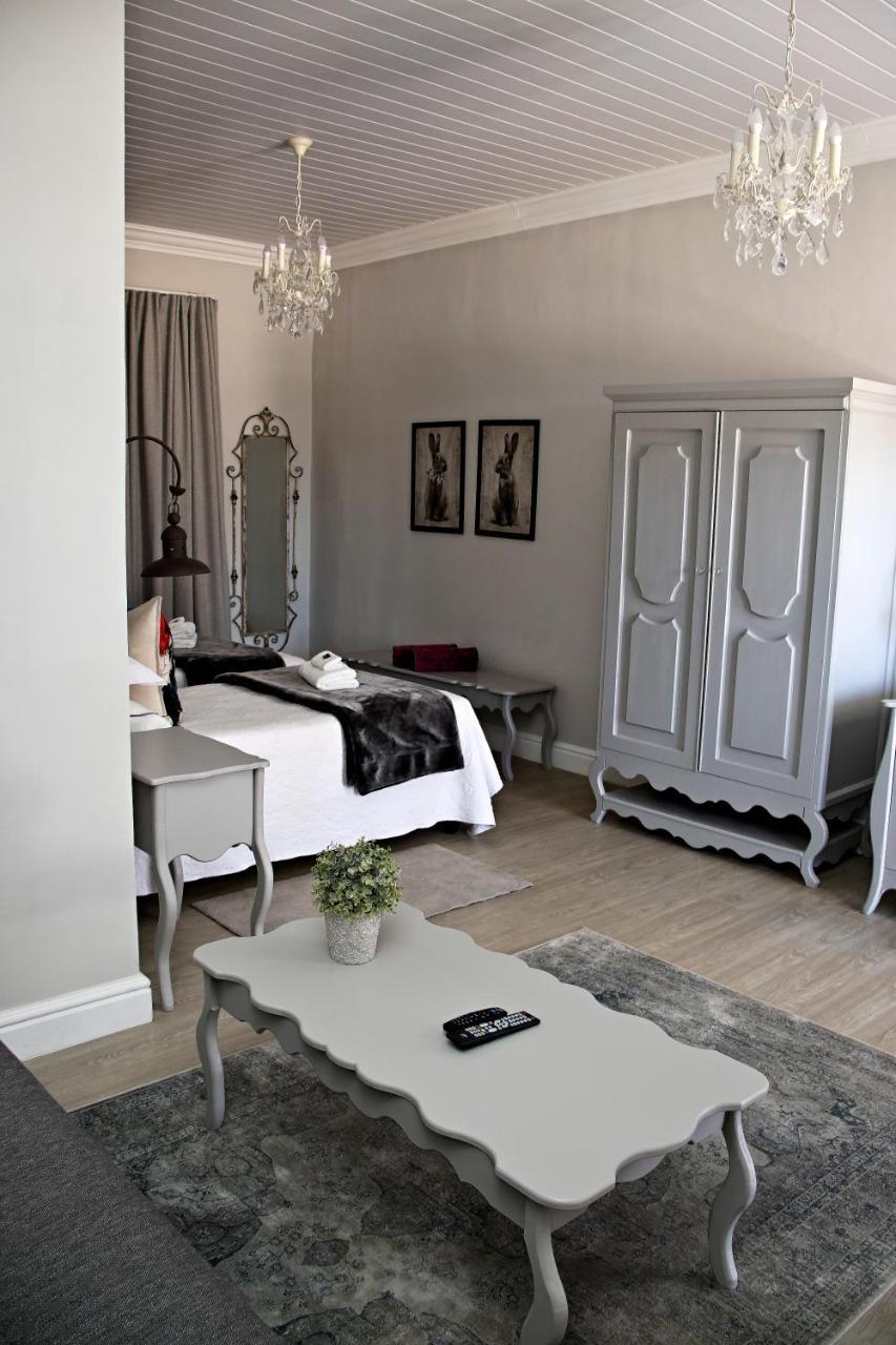 French Karoo Guesthouse Beaufort West Ngoại thất bức ảnh