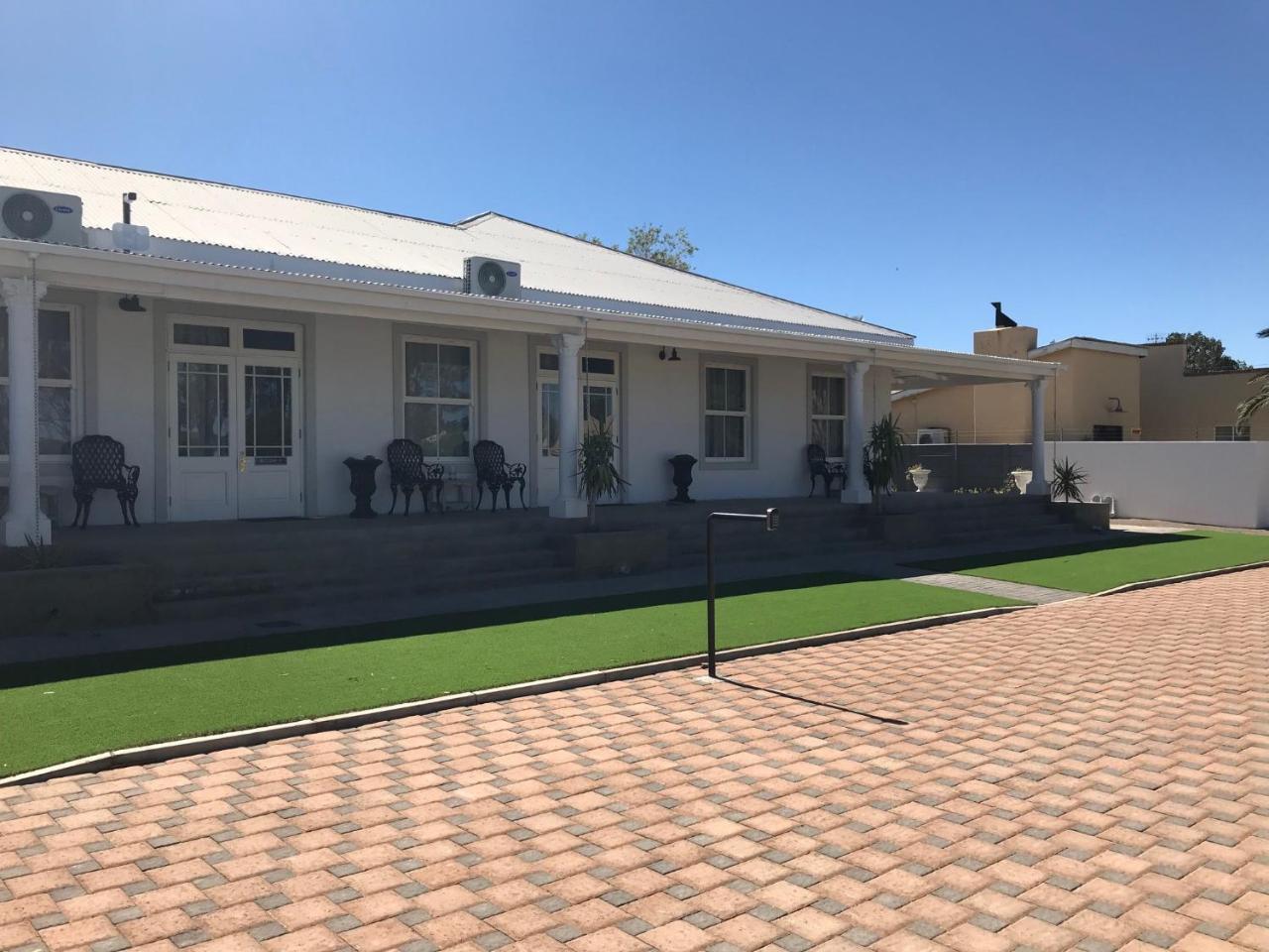 French Karoo Guesthouse Beaufort West Ngoại thất bức ảnh